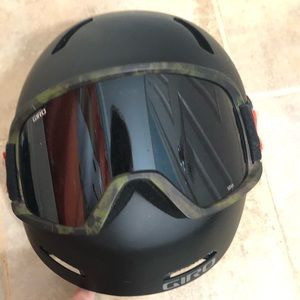 GIRA Snowboard Helmet and goggles
